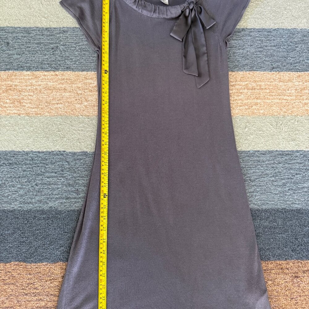 H&M Gray Satin Trim Dress Size M Bow Detail Short Sleeve Shift Dress - Picture 9 of 11